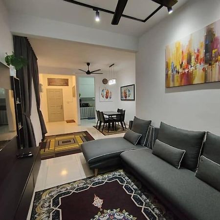 F&H Homestay,Ипох Екстериор снимка